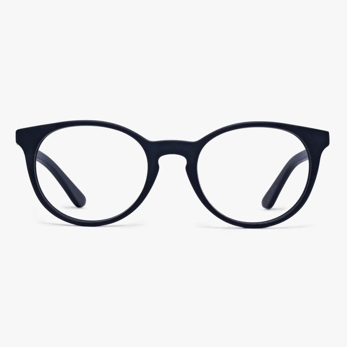 Luxreaders stylish Women's Örebro Black Blue light glasses. Made from Acetate in a Iconic shape.