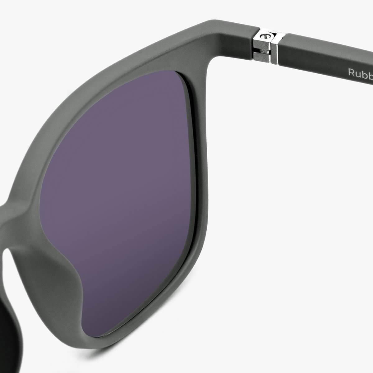 Luxreaders stylish Fyn Dark Army Sunglasses. Made from Rubber in a Square shape.