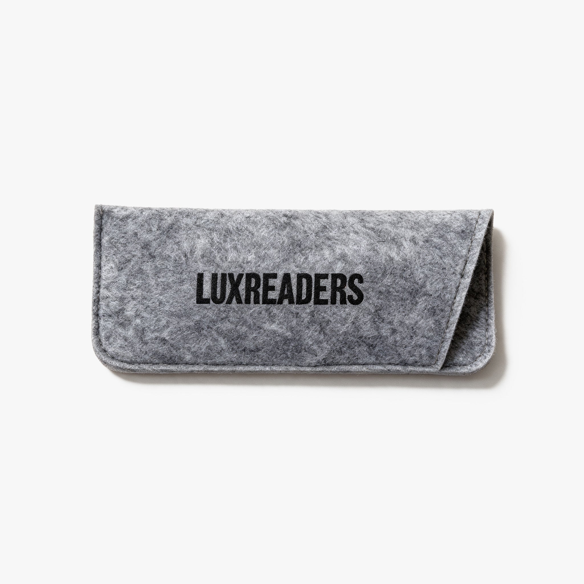 Toutes nos lunettes de lecture chez Luxreaders sont livrées avec cet étui en feutre de haute qualité, gratuitement