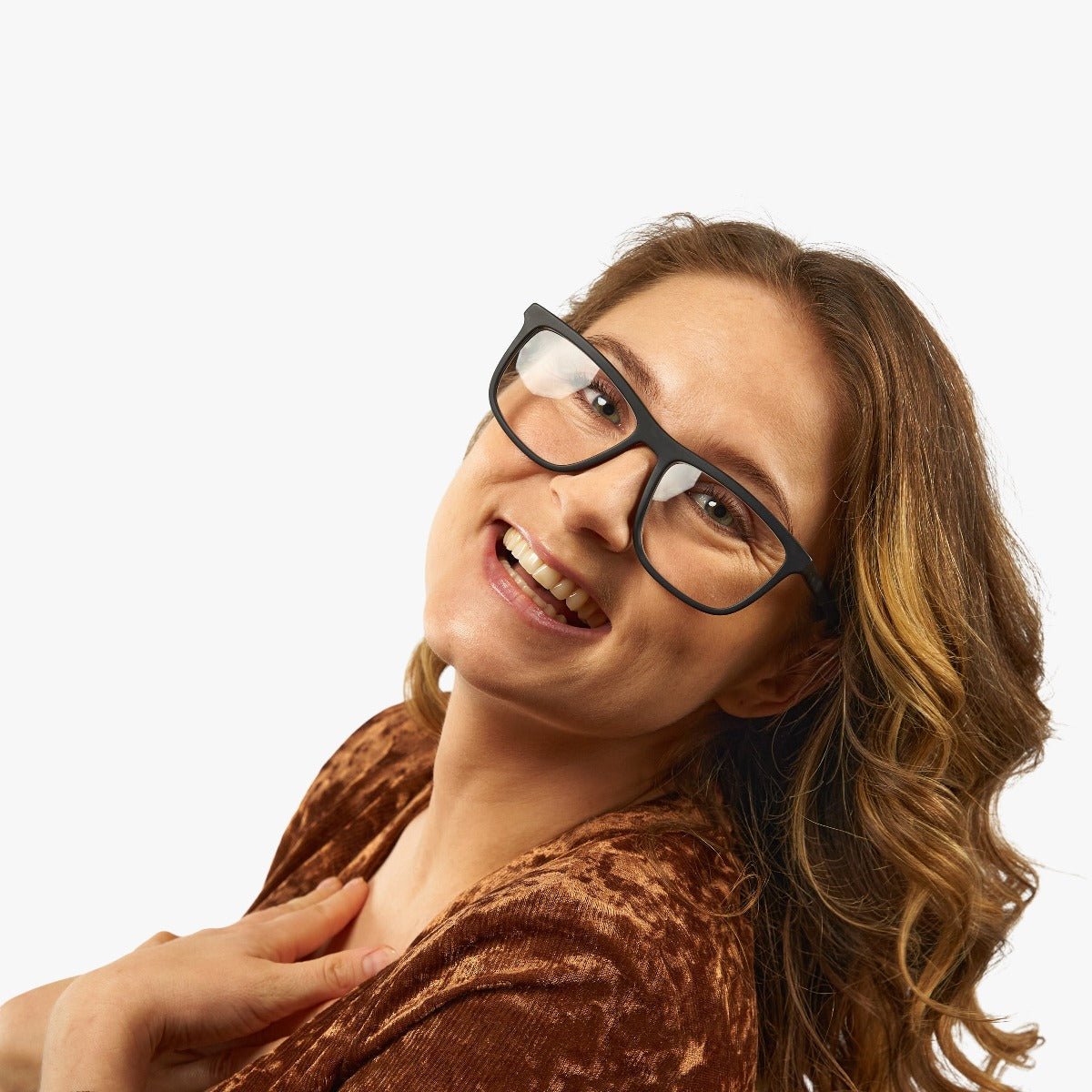 Person wearing Women's Oslo Black glasses